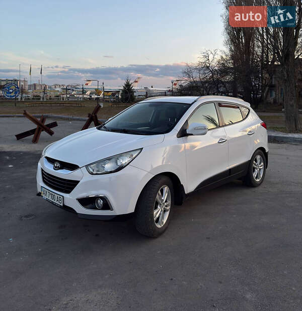 Позашляховик / Кросовер Hyundai ix35 2012 в Харкові