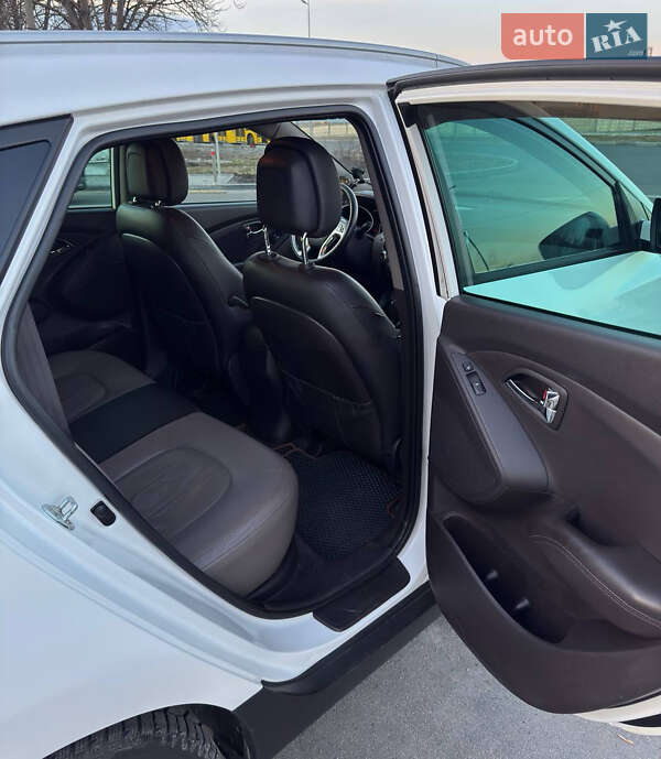 Позашляховик / Кросовер Hyundai ix35 2012 в Харкові