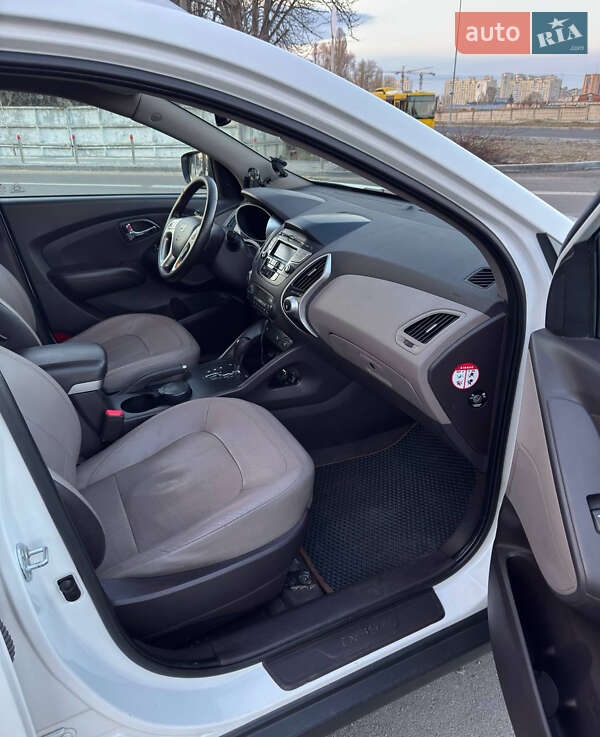 Позашляховик / Кросовер Hyundai ix35 2012 в Харкові