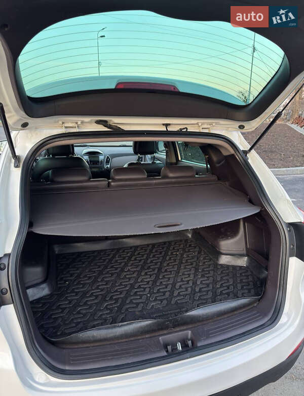 Позашляховик / Кросовер Hyundai ix35 2012 в Харкові