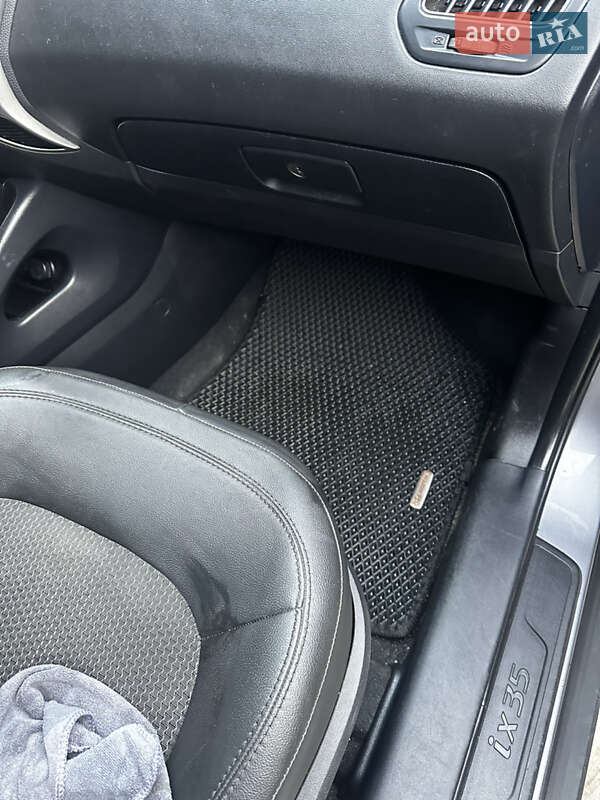 Внедорожник / Кроссовер Hyundai ix35 2012 в Коростышеве