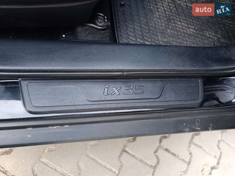 Позашляховик / Кросовер Hyundai ix35 2012 в Нововолинську