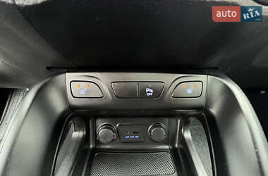 Внедорожник / Кроссовер Hyundai ix35 2011 в 
