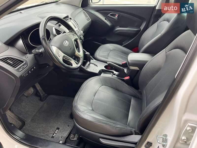 Внедорожник / Кроссовер Hyundai ix35 2011 в Луцке