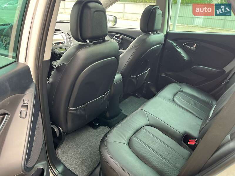 Внедорожник / Кроссовер Hyundai ix35 2011 в Луцке