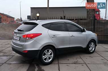 Позашляховик / Кросовер Hyundai ix35 2010 в 