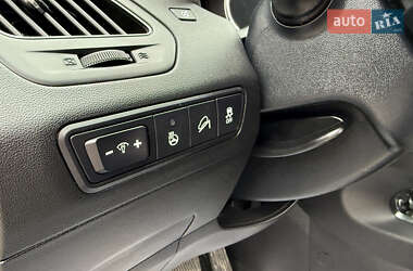 Внедорожник / Кроссовер Hyundai ix35 2014 в 
