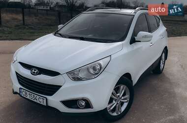 Позашляховик / Кросовер Hyundai ix35 2010 в 