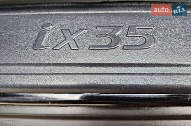 Внедорожник / Кроссовер Hyundai ix35 2012 в 