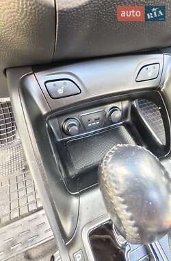 Внедорожник / Кроссовер Hyundai ix35 2011 в 