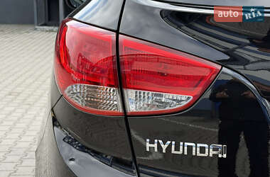 Позашляховик / Кросовер Hyundai ix35 2013 в 