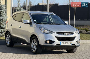 Внедорожник / Кроссовер Hyundai ix35 2011 в 