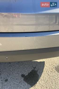Позашляховик / Кросовер Hyundai ix35 2013 в 