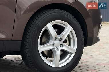 Внедорожник / Кроссовер Hyundai ix35 2014 в 