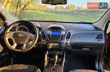 Внедорожник / Кроссовер Hyundai ix35 2013 в 