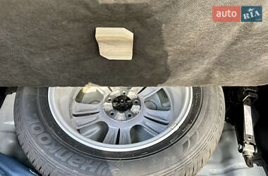 Внедорожник / Кроссовер Hyundai ix35 2010 в 