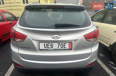 Позашляховик / Кросовер Hyundai ix35 2011 в 