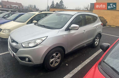 Позашляховик / Кросовер Hyundai ix35 2011 в 
