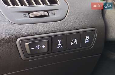 Позашляховик / Кросовер Hyundai ix35 2014 в 