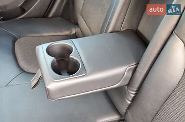 Позашляховик / Кросовер Hyundai ix35 2014 в 