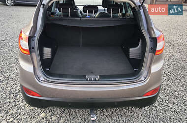 Позашляховик / Кросовер Hyundai ix35 2014 в 