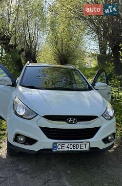 Внедорожник / Кроссовер Hyundai ix35 2010 в 