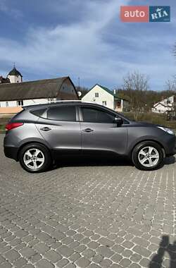 Внедорожник / Кроссовер Hyundai ix35 2011 в 