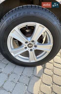 Внедорожник / Кроссовер Hyundai ix35 2011 в 