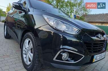 Внедорожник / Кроссовер Hyundai ix35 2010 в 