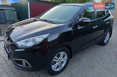 Внедорожник / Кроссовер Hyundai ix35 2010 в 