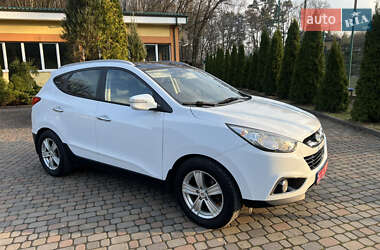 Позашляховик / Кросовер Hyundai ix35 2011 в 