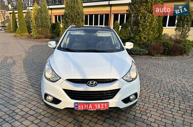 Позашляховик / Кросовер Hyundai ix35 2011 в 