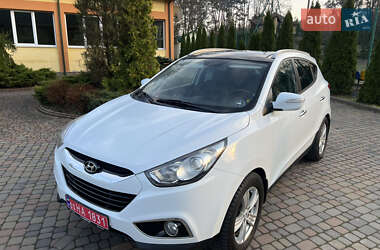Позашляховик / Кросовер Hyundai ix35 2011 в 