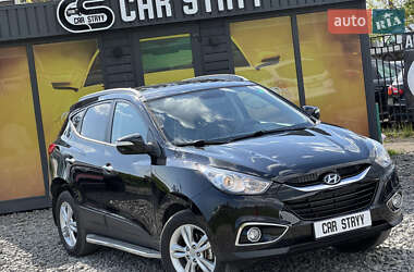 Позашляховик / Кросовер Hyundai ix35 2011 в 