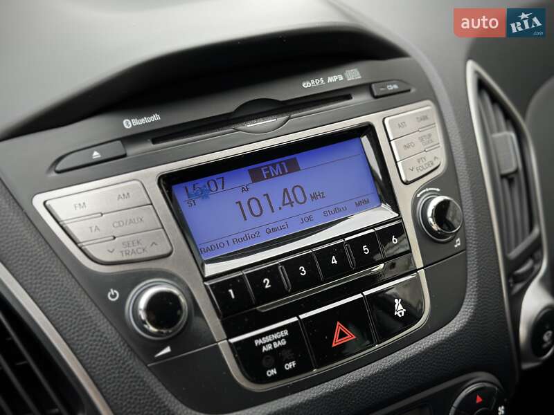 Позашляховик / Кросовер Hyundai ix35 2010 в Сумах