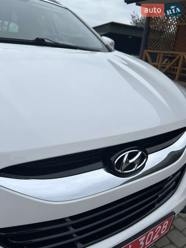 Внедорожник / Кроссовер Hyundai ix35 2013 в Ковеле