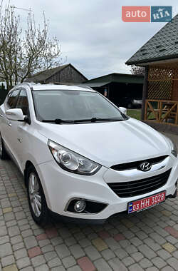 Позашляховик / Кросовер Hyundai ix35 2013 в 