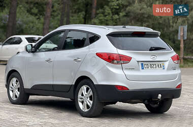 Позашляховик / Кросовер Hyundai ix35 2011 в 