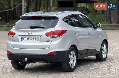 Позашляховик / Кросовер Hyundai ix35 2011 в 