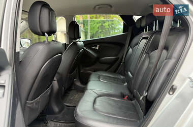 Позашляховик / Кросовер Hyundai ix35 2011 в 