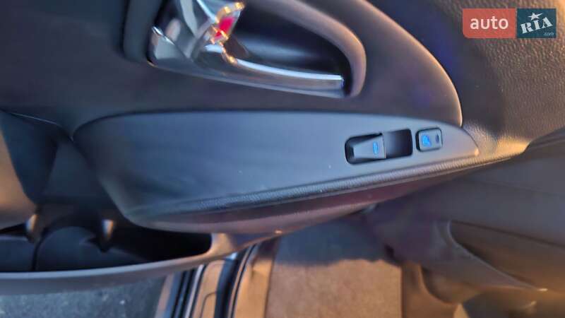 Позашляховик / Кросовер Hyundai ix35 2011 в Радивиліві