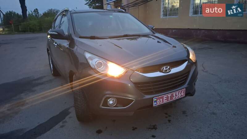 Позашляховик / Кросовер Hyundai ix35 2011 в Радивиліві