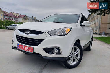 Внедорожник / Кроссовер Hyundai ix35 2012 в 