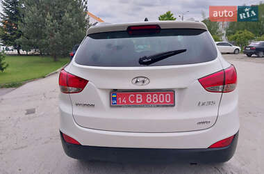 Внедорожник / Кроссовер Hyundai ix35 2012 в 