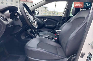 Внедорожник / Кроссовер Hyundai ix35 2012 в 