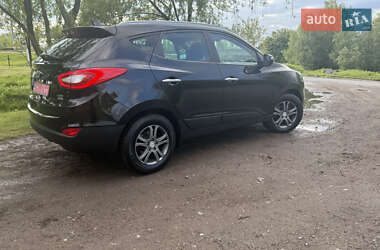 Позашляховик / Кросовер Hyundai ix35 2015 в 