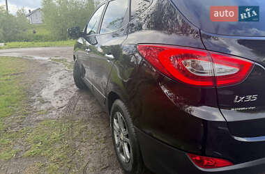 Позашляховик / Кросовер Hyundai ix35 2015 в 