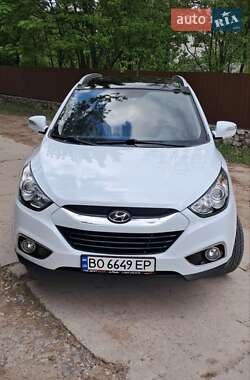 Внедорожник / Кроссовер Hyundai ix35 2010 в Лановцах