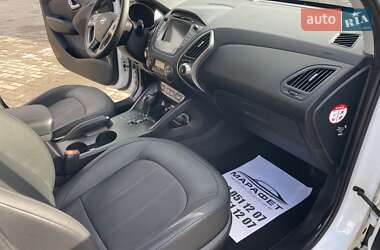Внедорожник / Кроссовер Hyundai ix35 2015 в 