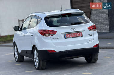 Позашляховик / Кросовер Hyundai ix35 2010 в 